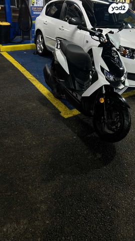 סאן יאנג Jet 4 RX