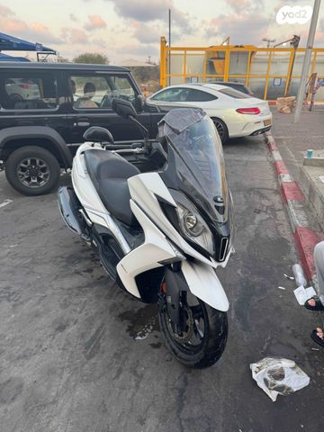 מודעת רכב קימקו דאון-טאון 350