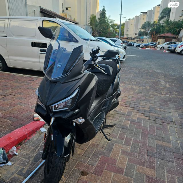 מודעת רכב סאן יאנג ג'וי-מקס Z-250