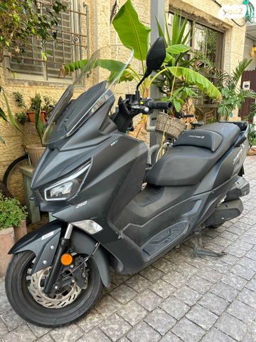 מודעת רכב סאן יאנג ג'וי-מקס Z-250