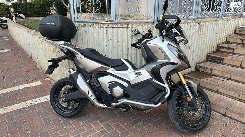 הונדה X-ADV750