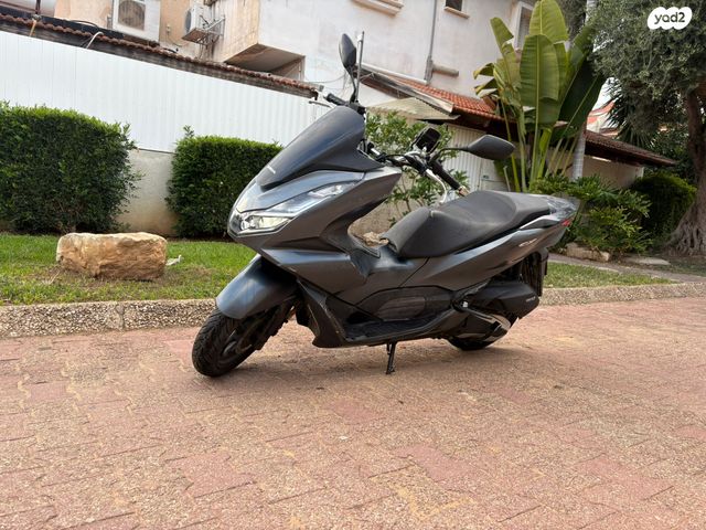 הונדה PCX 125