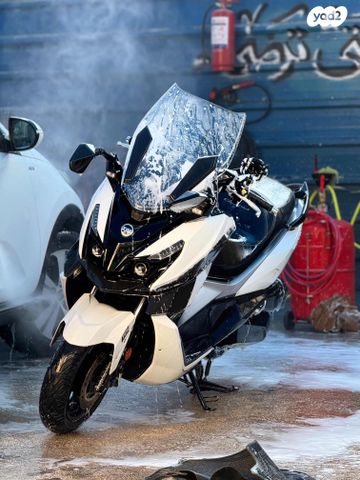 מודעת רכב סאן יאנג קרוזים