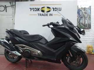 מודעת רכב קימקו AK 550