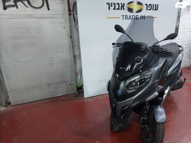 מודעת רכב פיאג'ו MP3 400