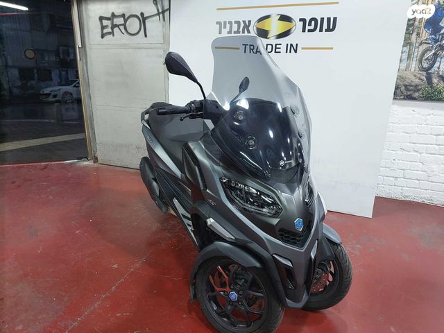 פיאג'ו MP3 400