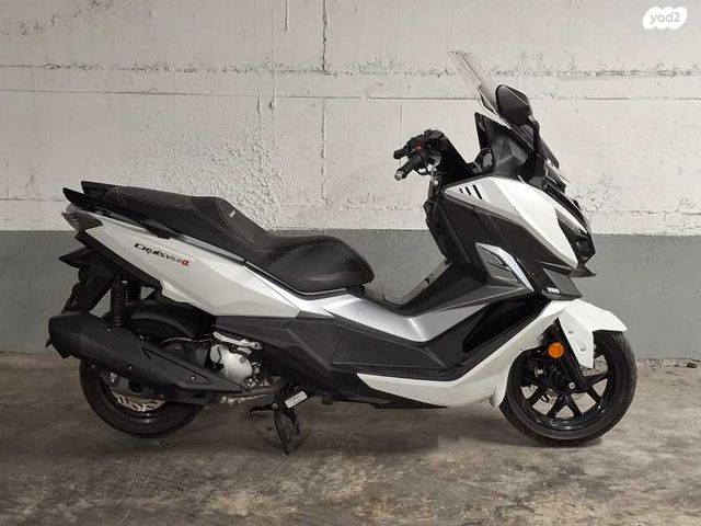 מודעת רכב סאן יאנג קרוזים 300 אלפא