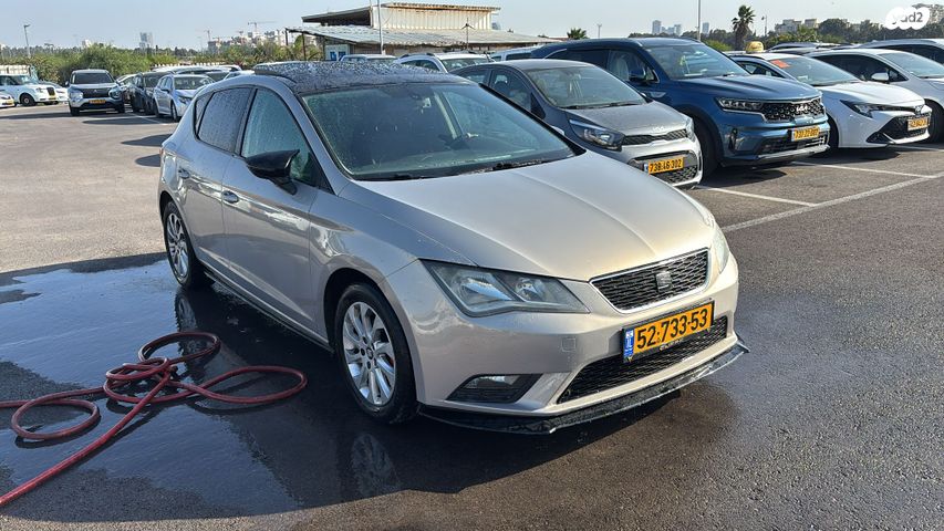 מודעת רכב סיאט לאון