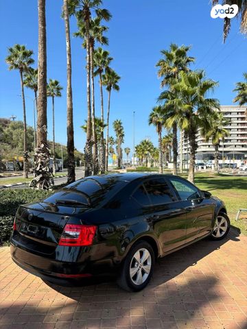 סקודה אוקטביה