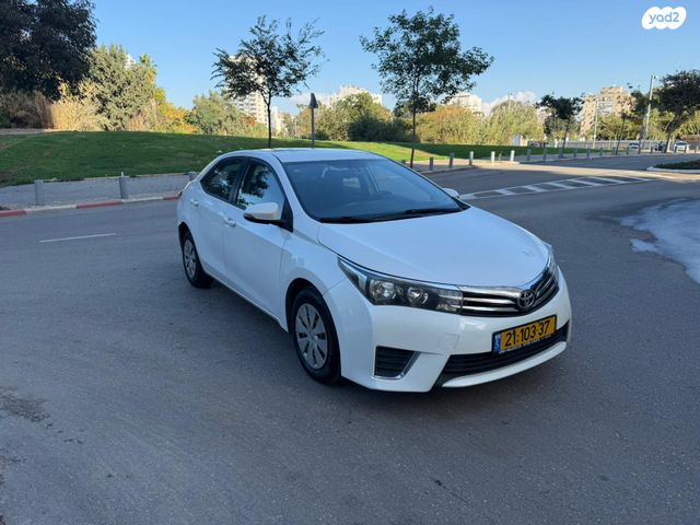 טויוטה קורולה