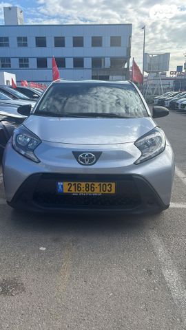 טויוטה אייגו X