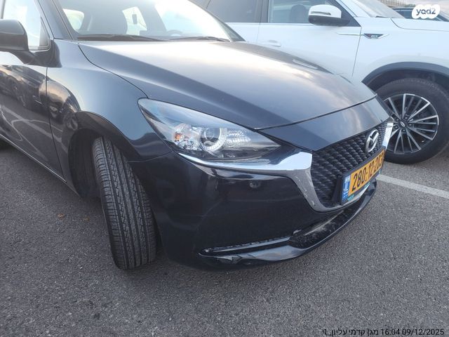 מודעת רכב מאזדה 2