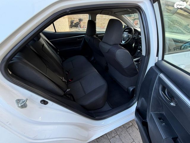 טויוטה קורולה