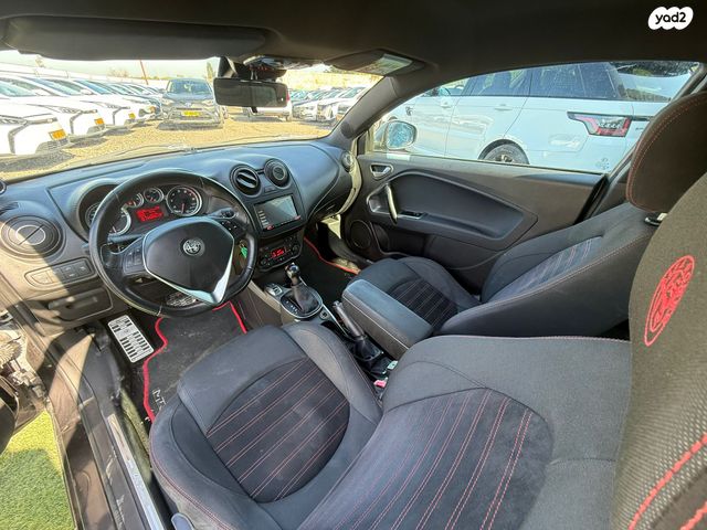 אלפא רומיאו מיטו