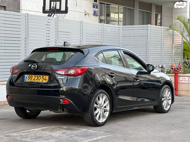 מאזדה 3