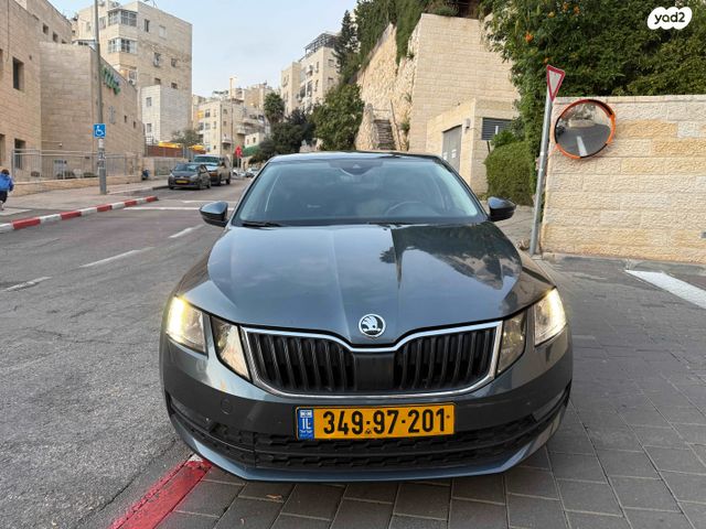 סקודה אוקטביה 