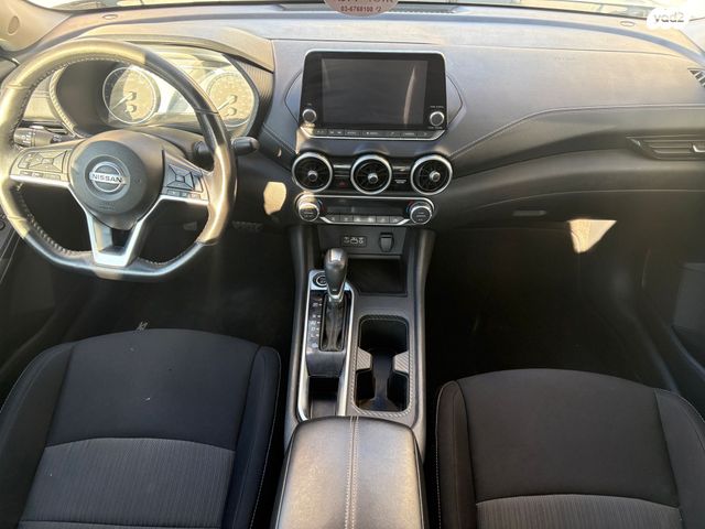 ניסאן סנטרה