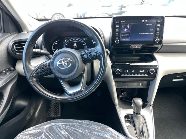 טויוטה יאריס קרוס