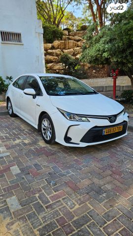 טויוטה קורולה