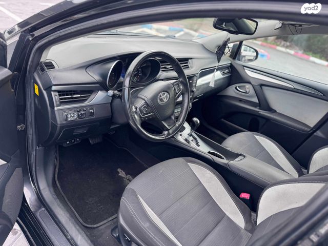 טויוטה אוונסיס