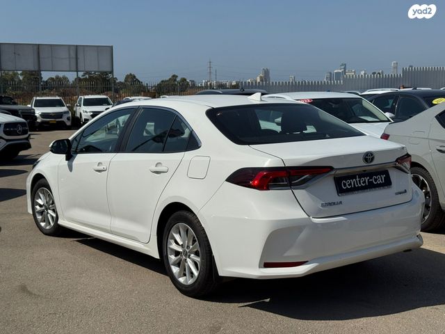 טויוטה קורולה