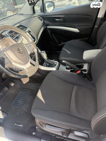 סוזוקי קרוסאובר