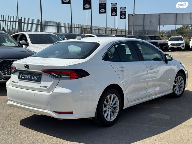 טויוטה קורולה