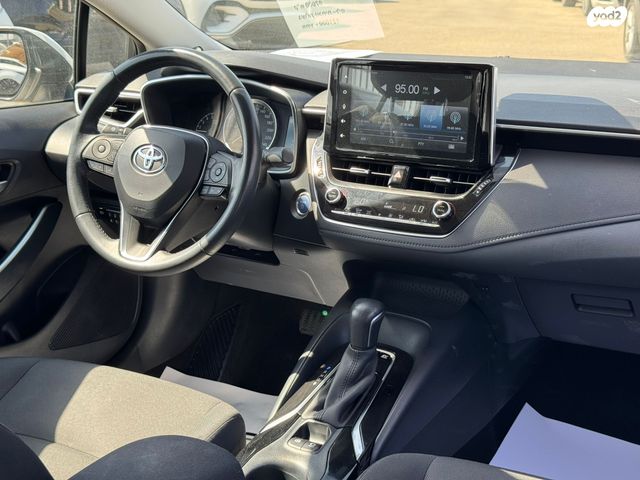 טויוטה קורולה