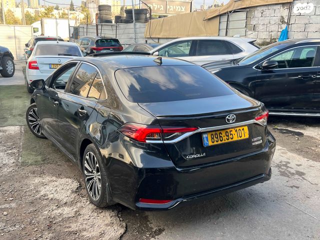 טויוטה קורולה