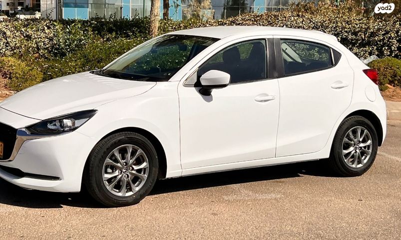 מודעת רכב מאזדה 2