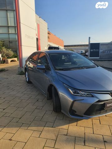 טויוטה קורולה