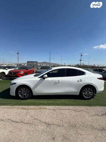 מודעת רכב מאזדה 3