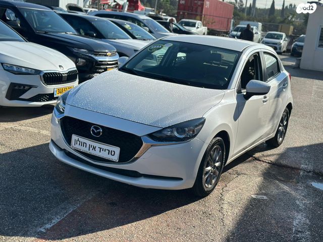 מודעת רכב מאזדה 2