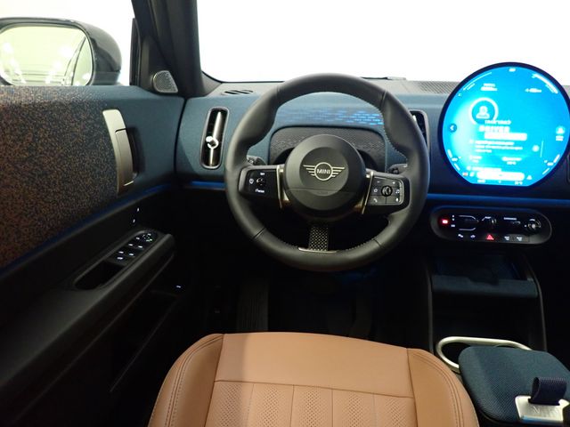 מיני קאנטרימן