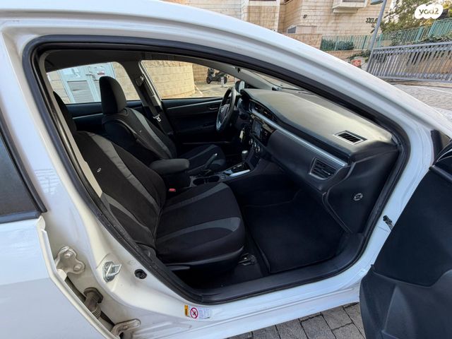 טויוטה קורולה