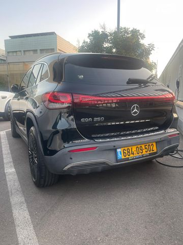 מרצדס-בנץ EQA