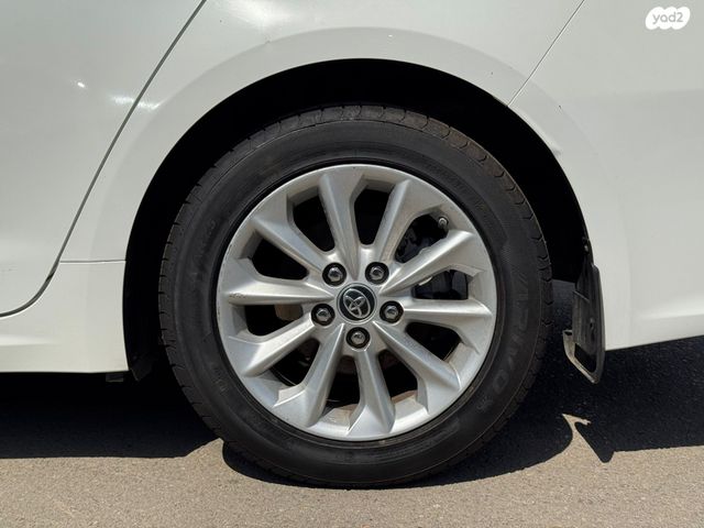 טויוטה קורולה