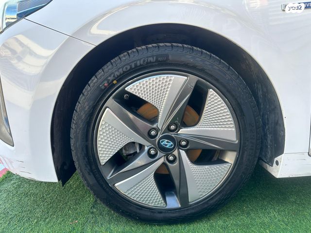 יונדאי איוניק