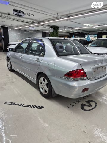 מודעת רכב מיצובישי לנסר