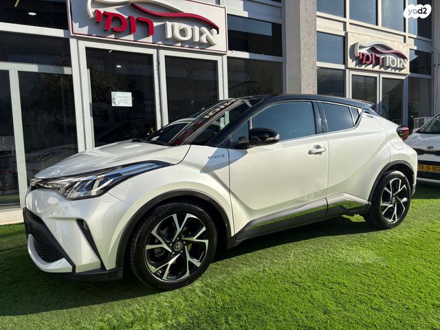 מודעת רכב טויוטה C-HR