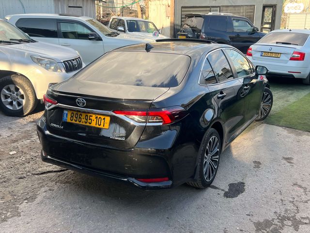 טויוטה קורולה