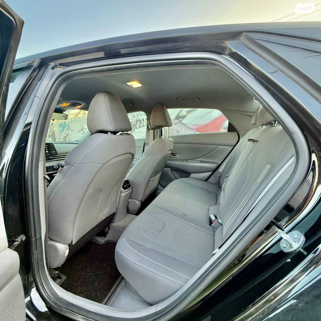 יונדאי אלנטרה