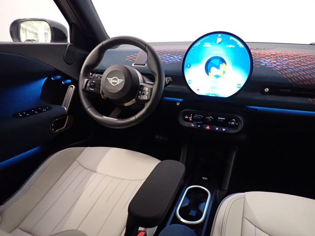 מיני אייסמן