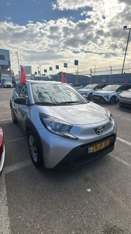 מודעת רכב טויוטה אייגו X