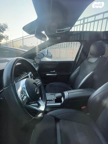 מרצדס-בנץ EQA