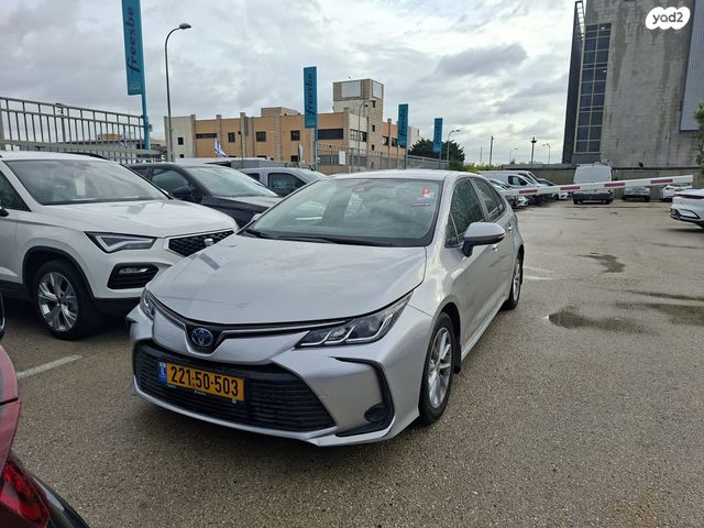 טויוטה קורולה