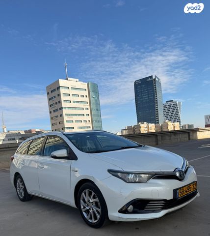 טויוטה אוריס