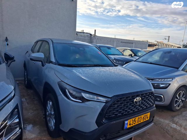 טויוטה קורולה קרוס