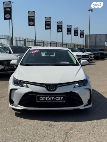 טויוטה קורולה