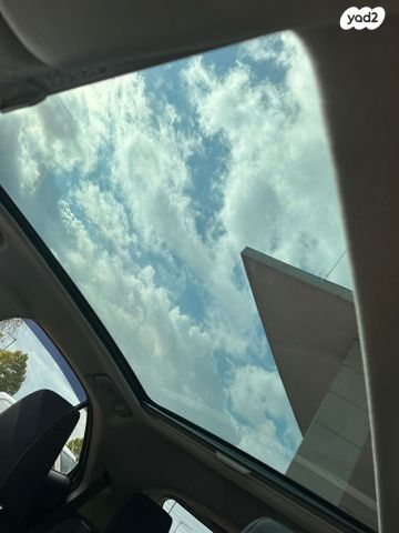 טויוטה יאריס קרוס